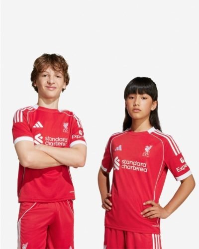 jv6436_9_apparel_on_model_standard_unisex_pair_shot_white